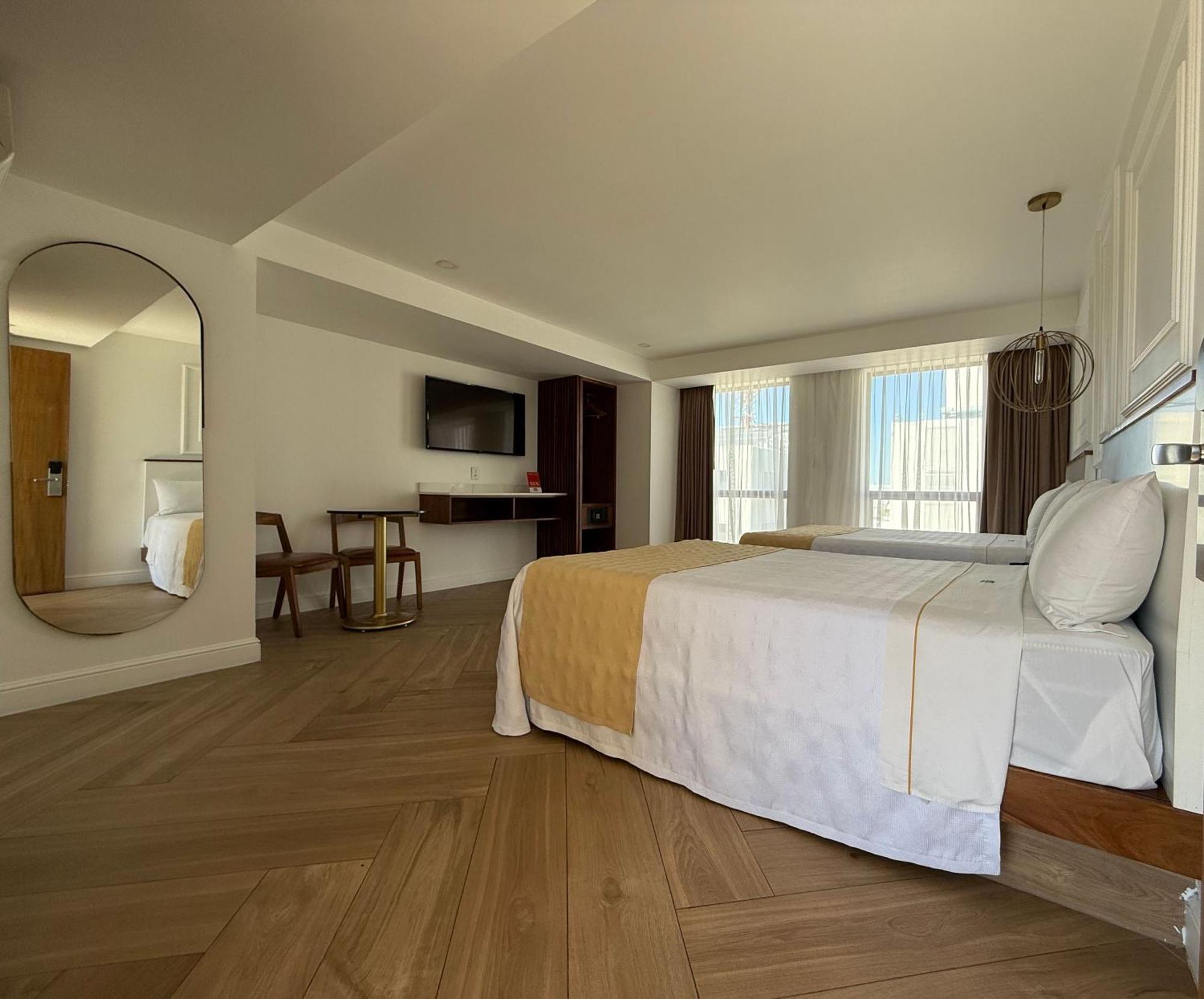 Six Hotel Guadalajara Degollado Zewnętrze zdjęcie